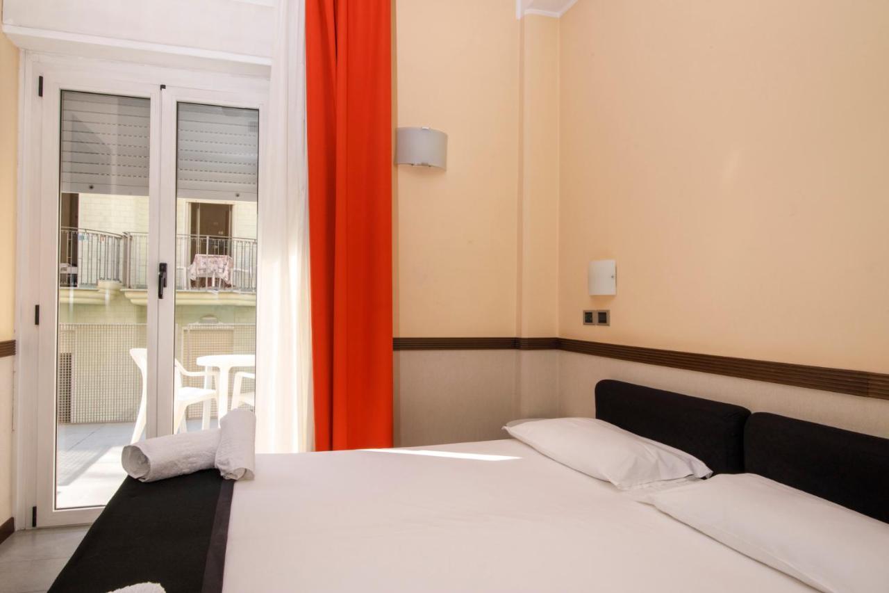Hotel Derby Rimini Buitenkant foto