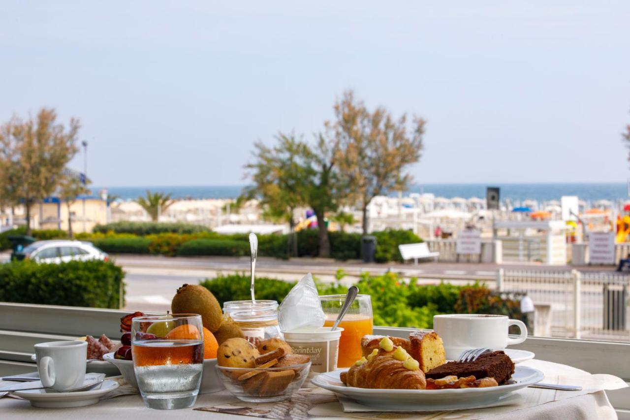 Hotel Derby Rimini Buitenkant foto
