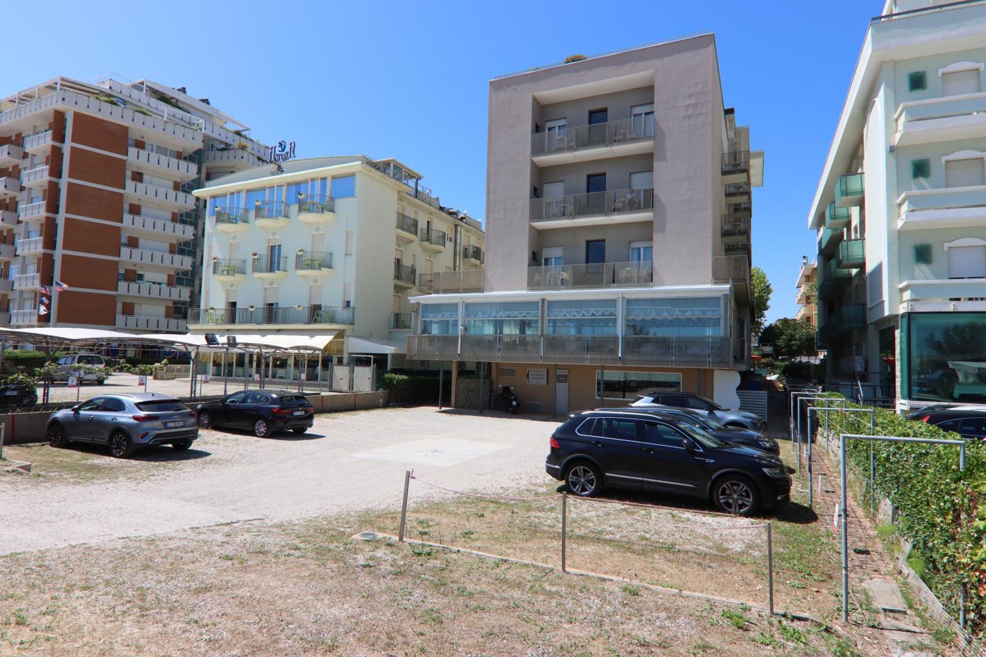 Hotel Derby Rimini Buitenkant foto